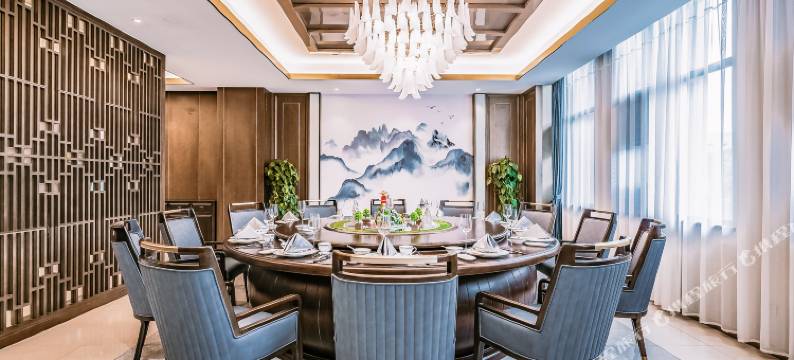 张家界东岳鑫悦大酒店(贺龙体育中心店)图片