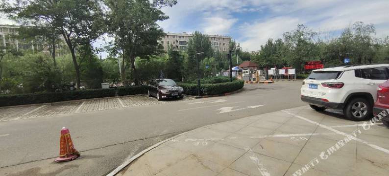 蜜岸花语主题酒店(北京清华长庚医院天通苑东地铁站店)图片