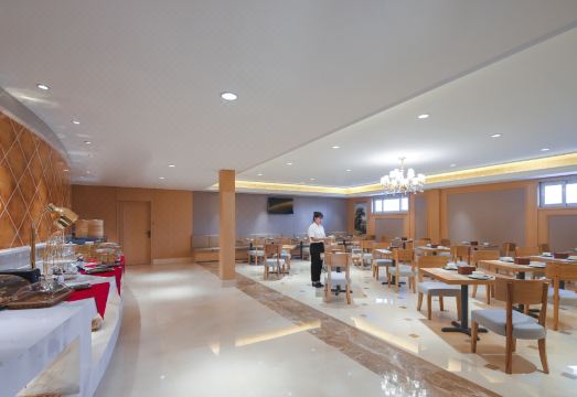 Vienna Hotel (Tianjin Olympic Center Tumor Hospital Subway Station Branch) Hotel Overview