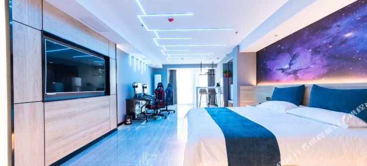 叶与晨电竞电影酒店(石家庄新石中路店)图片