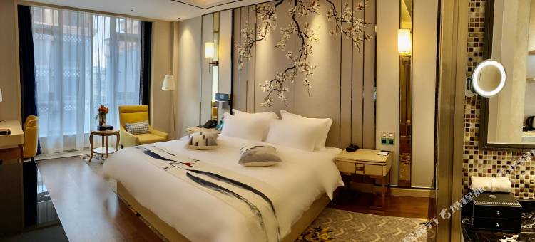 色达金马天际酒店(金马草原集散中心店)图片