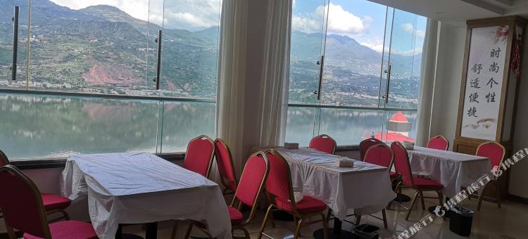 美客美家酒店(汉源滨湖路店)图片