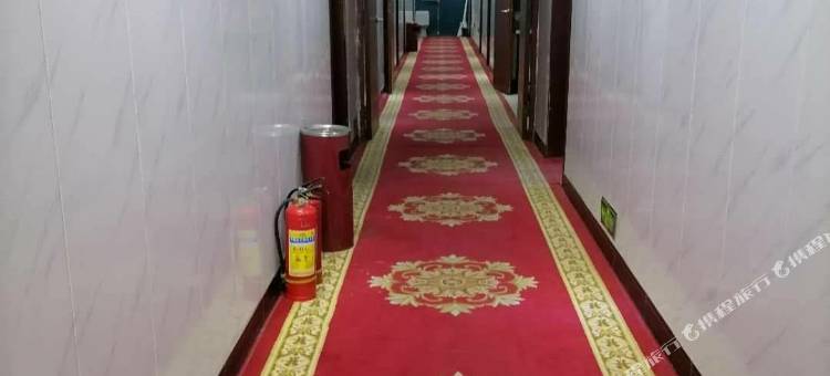 OYO郑州新浙江宾馆图片