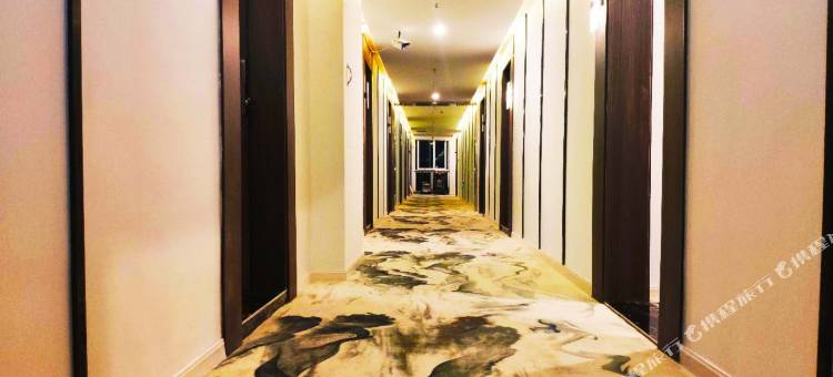 梵泊酒店(重庆鸳鸯轻轨站店)图片