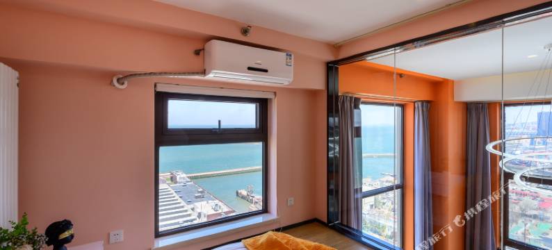 云海湾海景LOFT度假公寓(青岛火车站金茂湾购物中心店)图片