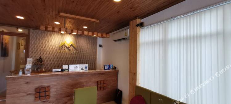 素叻他尼机场酒店(Baan Urt Suratthani Airport Hotel)图片
