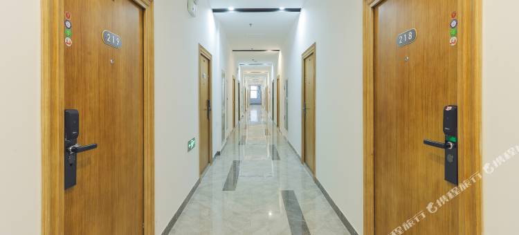 斯维登度假公寓(淄博火车站万象汇店)图片