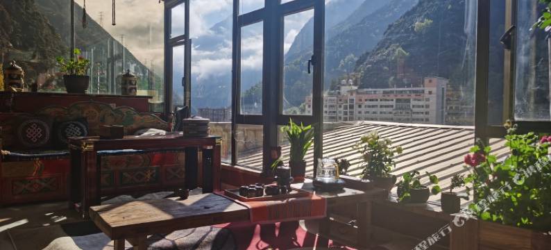 康定牧人部落民宿图片