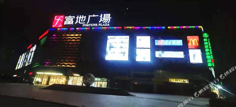 格林豪泰(廊坊市燕郊镇富地广场快捷酒店)图片