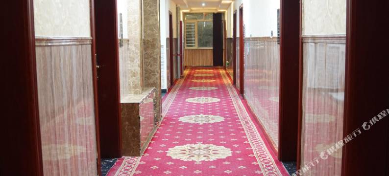 同仁隆务河宾馆图片