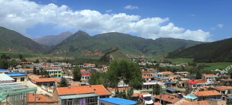 祁连瑞峰山庄(卓尔山景区店)图片