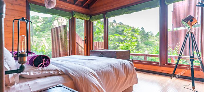 云峰山童话树屋图片