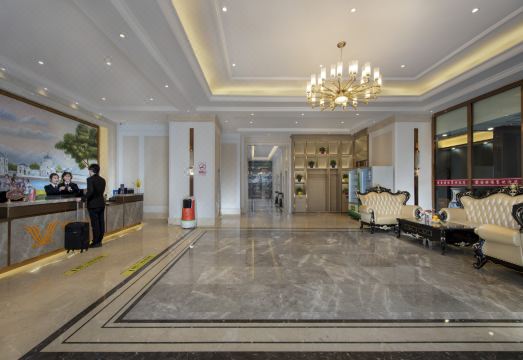 Vienna Hotel (Wuyuan Moore City store) Hotel Overview