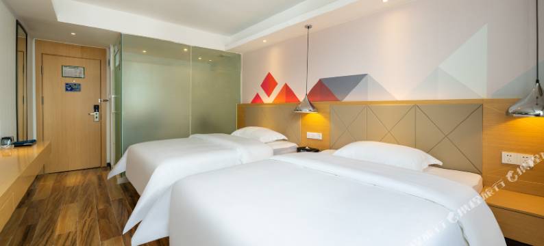 利嘉酒店(广州白云火车站金铂广场店)图片