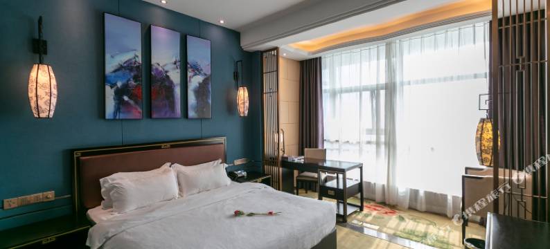 彭泽龙腾国际假日酒店(联盛快乐城县政府店)图片