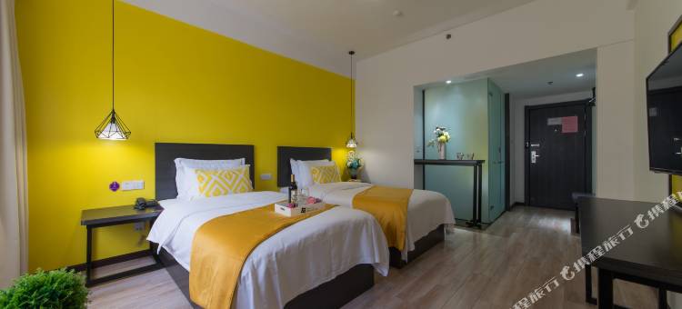 方柚电竞酒店(环城南路昆明火车站店)图片