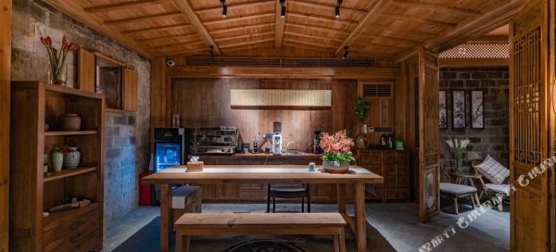 宏村卧溪谷民宿(卢村店)图片