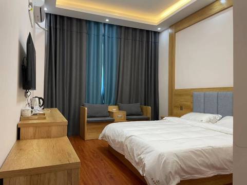 玉龙金鱼商务酒店