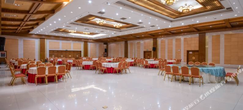 云县三江半岛大酒店图片