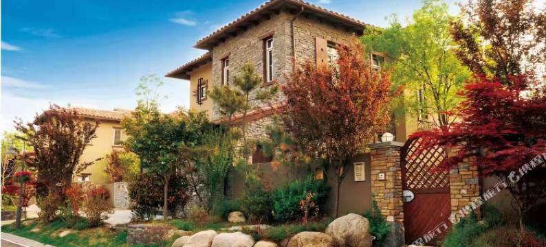 芭东小镇温泉别墅图片