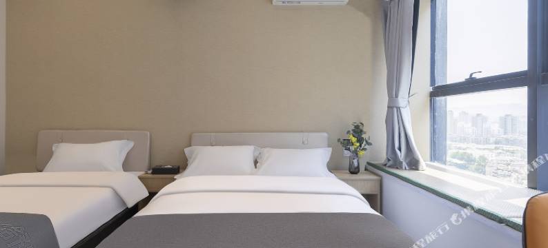 银座幸福里电竞电影酒店(济南火车站店)图片