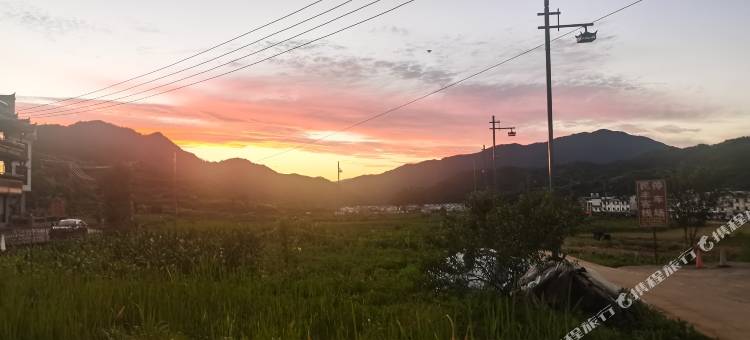 婺源秋来三舍民宿(篁岭风景区店)图片
