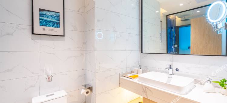 粤塔X电竞酒店(中山小榄大信新都汇店)图片