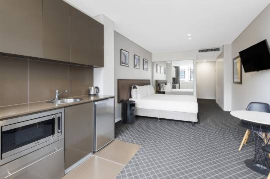 悉尼邦迪枢纽假日套房酒店(Holiday Inn & Suites SYDNEY BONDI JUNCTION by IHG)