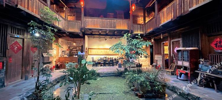 南靖塔下守望客栈图片