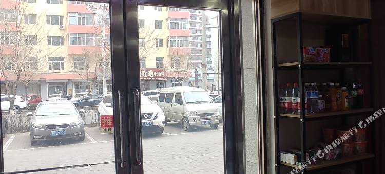 桦川艺馨华秦宾馆图片