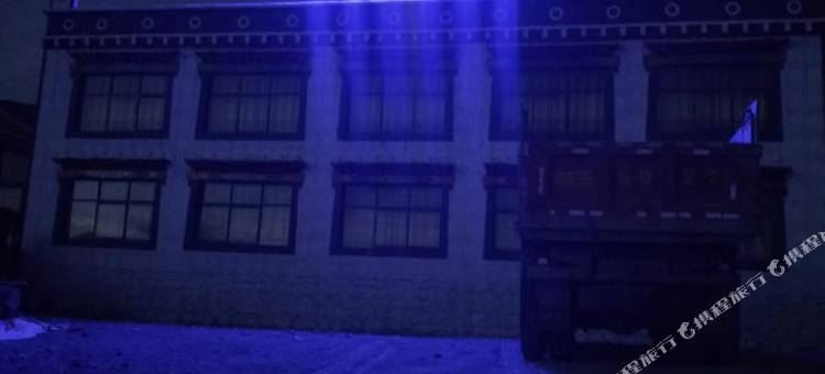 尼玛古老城堡宾馆图片