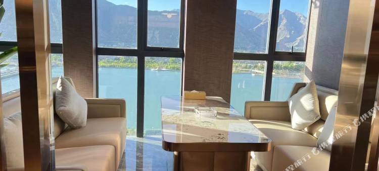 拉萨喆啡锐品酒店图片