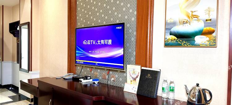 陇川鑫方圆大酒店(民族步行街店)图片