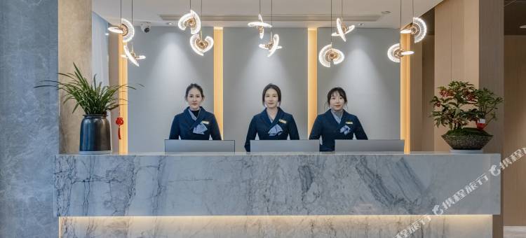 金华喜居·等风来酒店(金华永盛购物广场金华站店)图片
