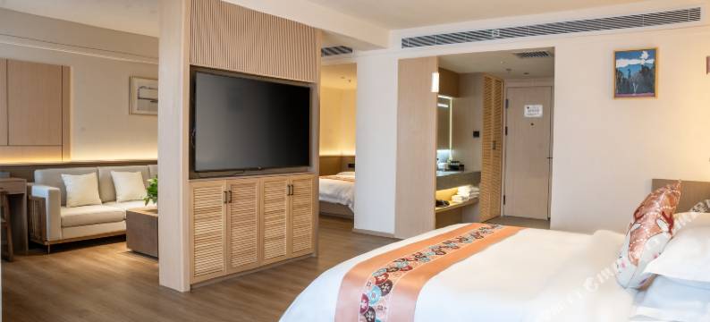 敦煌鹿野酒店(沙洲夜市店)图片