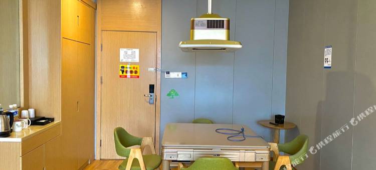 青皮树酒店(罗田城市广场店)图片