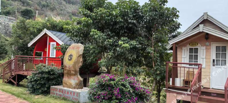 坡豪旅游码头木屋民宿图片