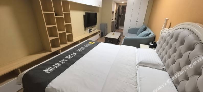 金茉莉时尚民宿(郑州中原福塔七里河地铁站店)图片