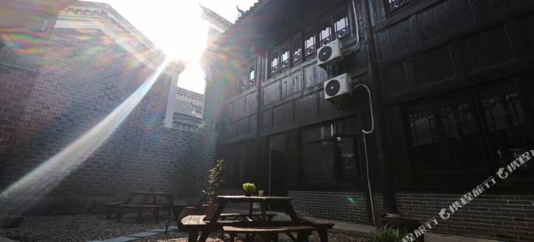 新华联铜官窑古镇月上客栈图片