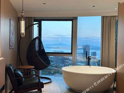 海维度酒店(厦门环东海域店)