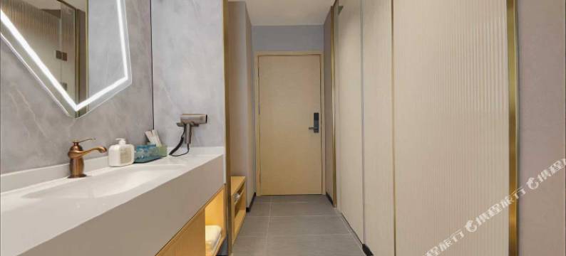 潮漫酒店(郑州高铁东站蜜雪冰城总部店)图片