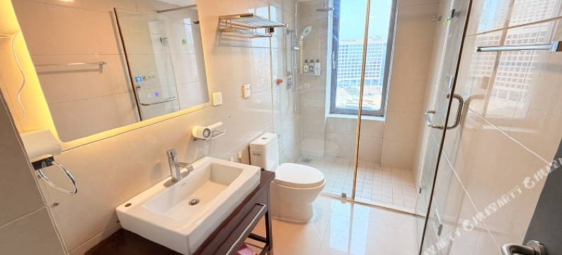 兰宸假日海景公寓(五四广场万象城店)图片