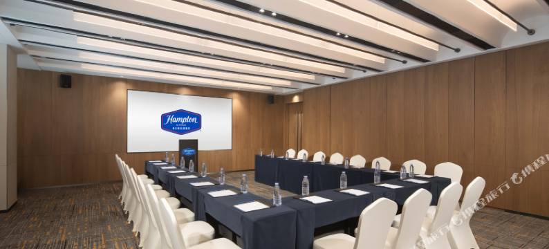 成都新通大道地铁站希尔顿欢朋酒店图片