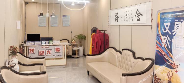 丝路岚舍(敦煌鸣沙山月牙泉店)图片