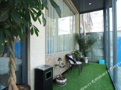 内黄蓝鲸鱼酒店