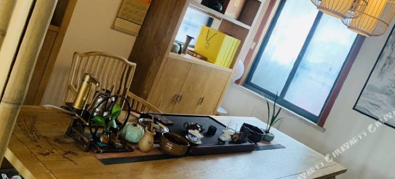 昆山印象秀水半岛酒店(花桥地铁站中骏世界城店)图片