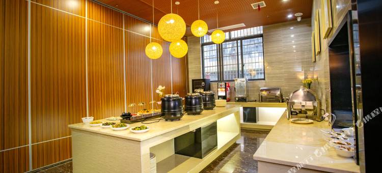 云朵轻语酒店(赣州江南宋城步步高新天地店)图片