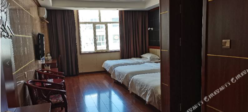 杭锦旗漠中情宾馆图片