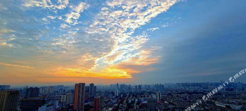 云顶和心酒店(驻马店火车站店)图片