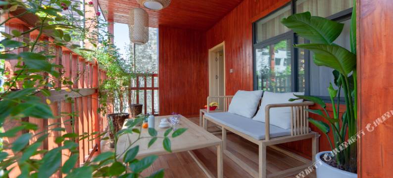 小熊之家客栈(芙蓉镇景区瀑布店)图片